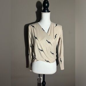NWOT lightening long sleeved top - SM